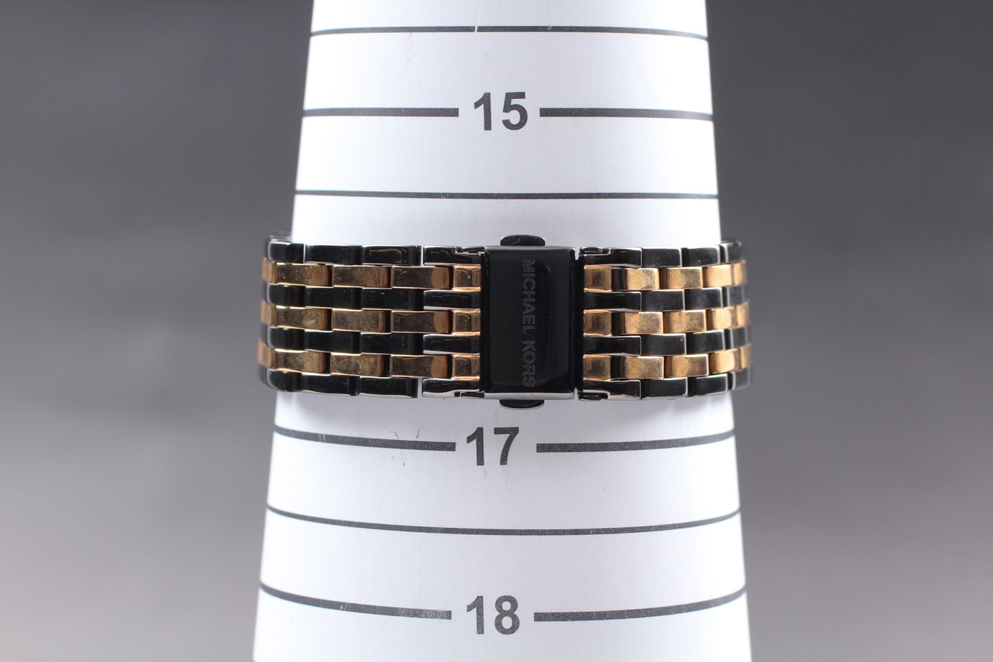 N MINT / Michael Kors MK-3584 Two Tone 33mm Crystals Bezel Women's Watch JAPAN