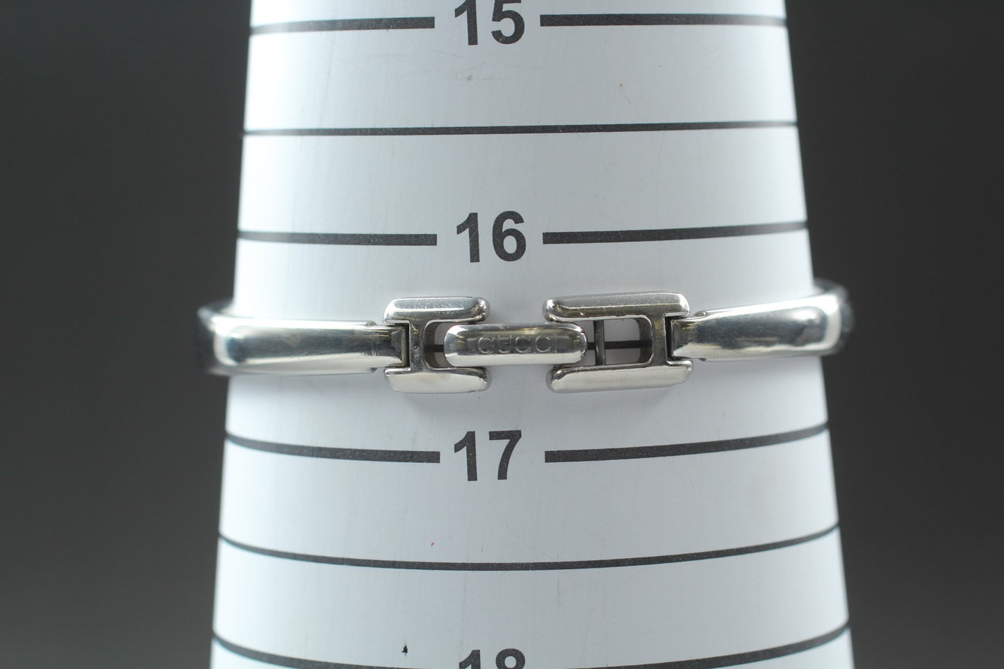 N MINT / New Batt / Vintage Gucci 1400L 25mm Black Silver Quartz Women's JAPAN