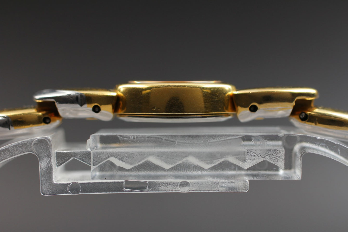 1985年製 [ほぼ新品] セイコー 1E20-5590 ゴールドブレスレット クォーツ レディース腕時計 日本製