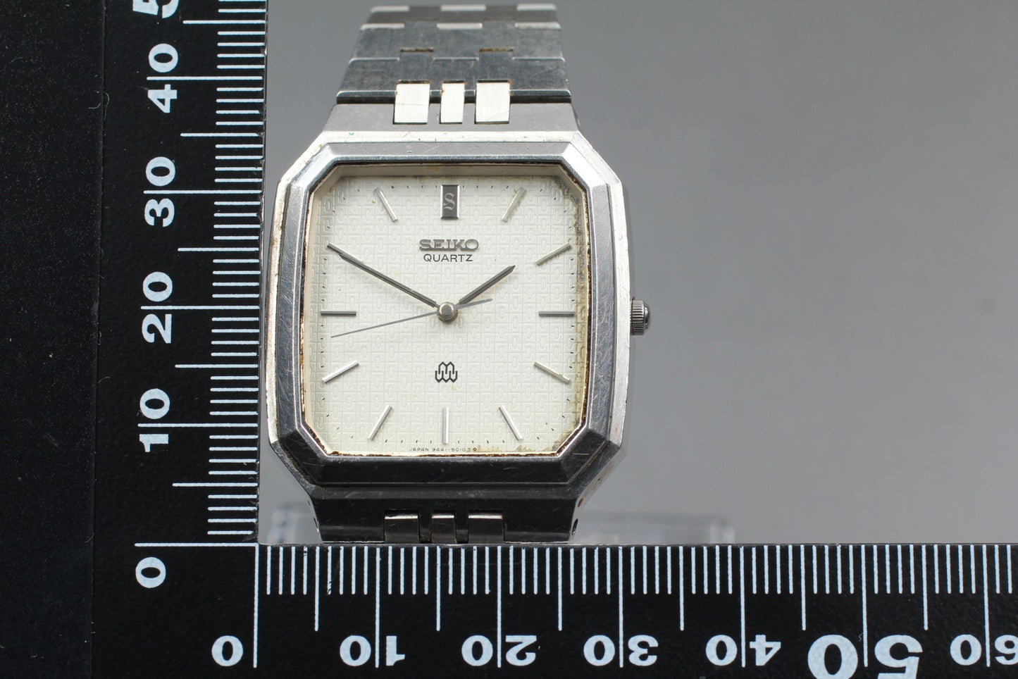 Vtg.1990 [N MINT] SEIKO 9441-5010 Tank Silver Twin Quartz Men's Watch From JAPAN