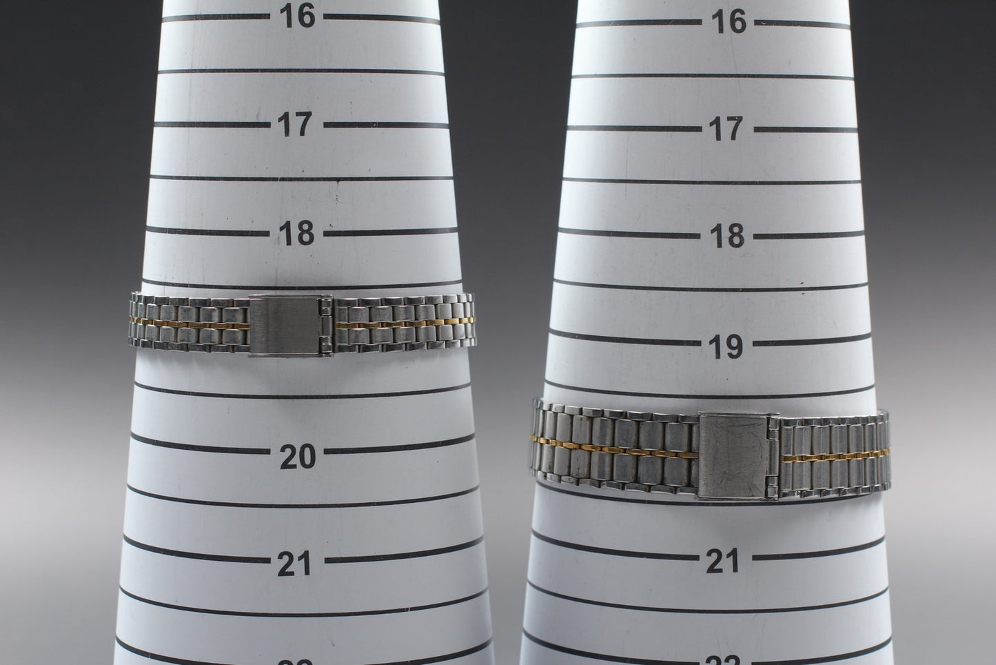 Vyg.[N MINT] SEIKO 7N01-6B80 1F21-0E30 Roman Two Tone  Quartz Pair Watch JAPAN