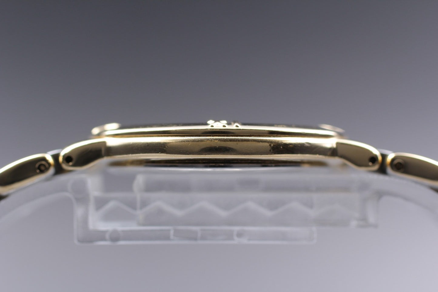 Vtg. [N MINT] Yves Saint Laurent 4620-E62267 32mm Gold Quartz Men's Watch JAPAN