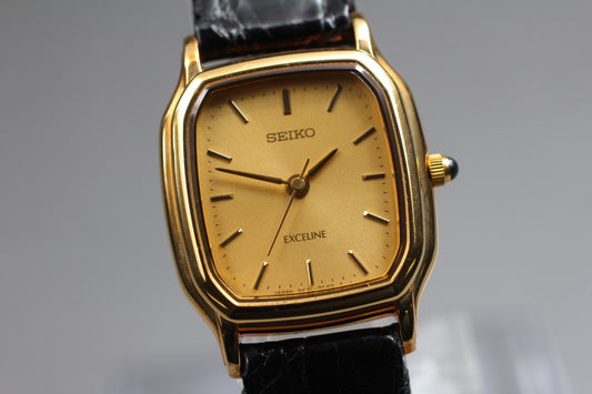 Vtg.1985 [N MINT] SEIKO Exceline 3F31-5A20 Tank Gold Quartz Ladies Watch JAPAN