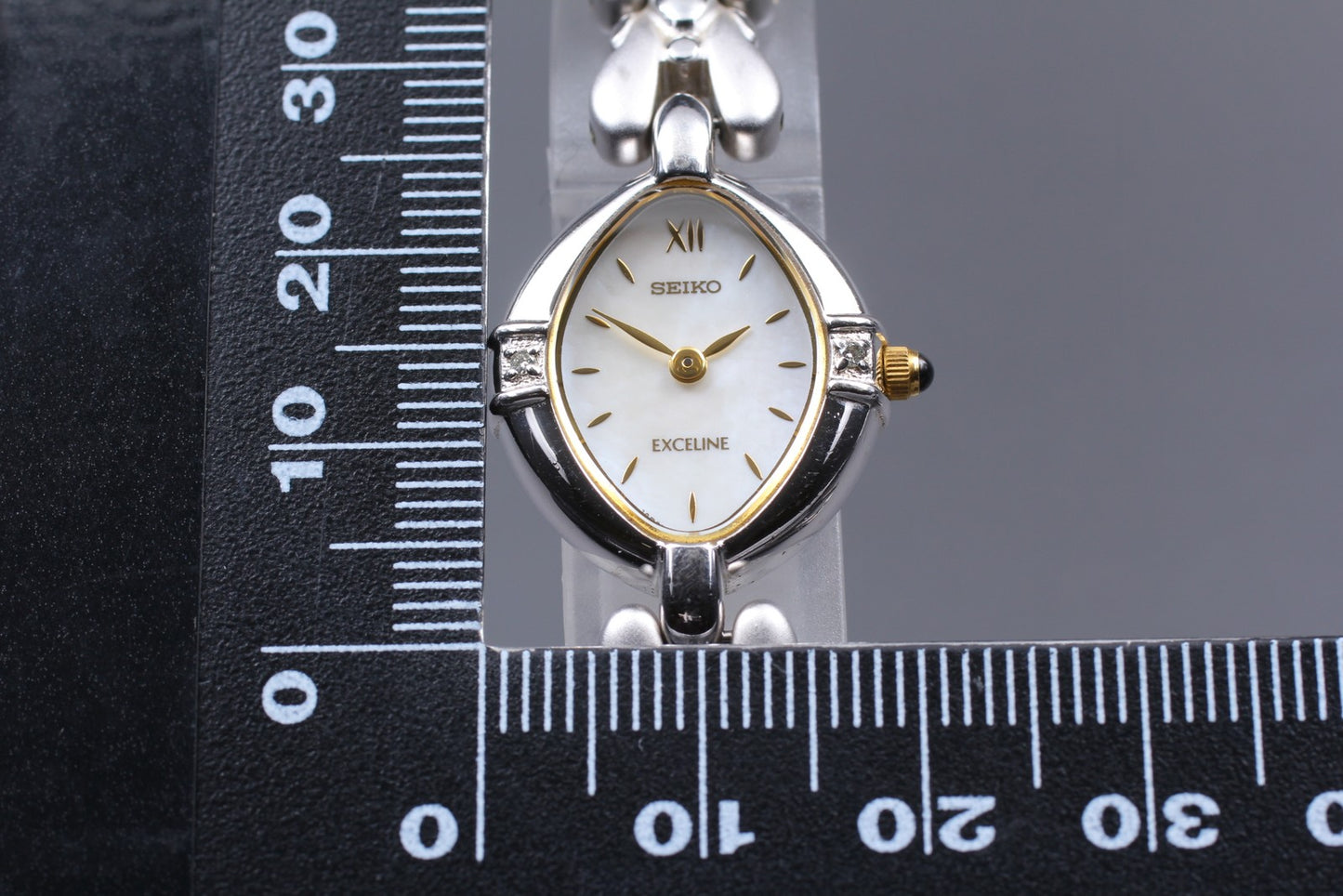 Vin.1988 [N MINT] Seiko Exceline 1F20-6B60 20mm Silver Quartz Men's Watch JAPAN