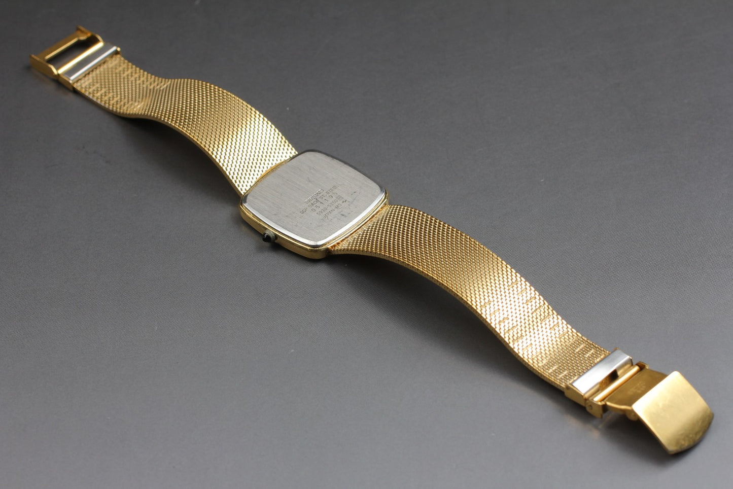 Vtg.1990 [N MINT] Seiko Dolce 5930-5250 Gold Bracelet Quartz Men's Watch JAPAN