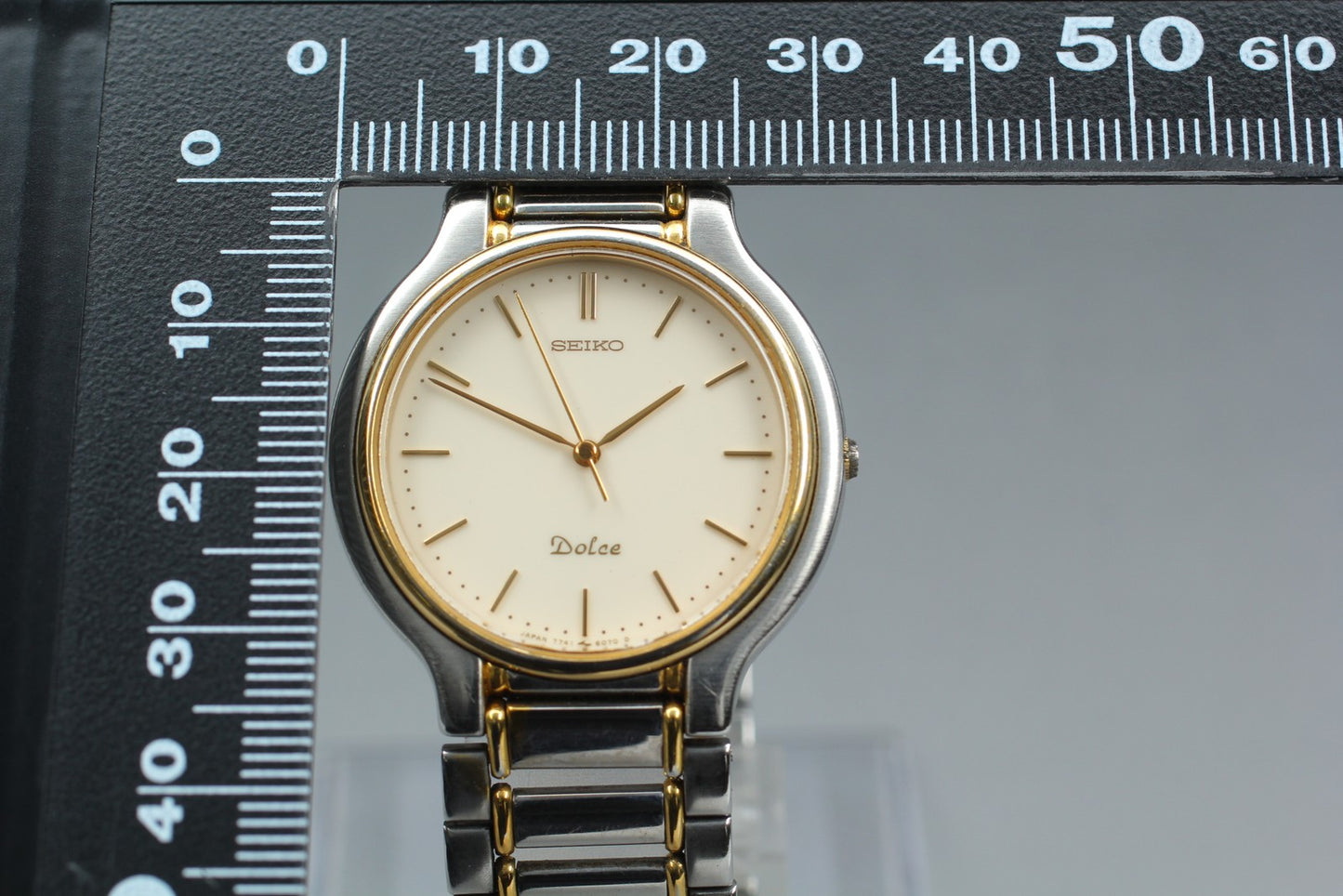 vintage 1987 [Near MINT] New batt seiko Dolce 7741-6050 Quartz Mens Watch Japan