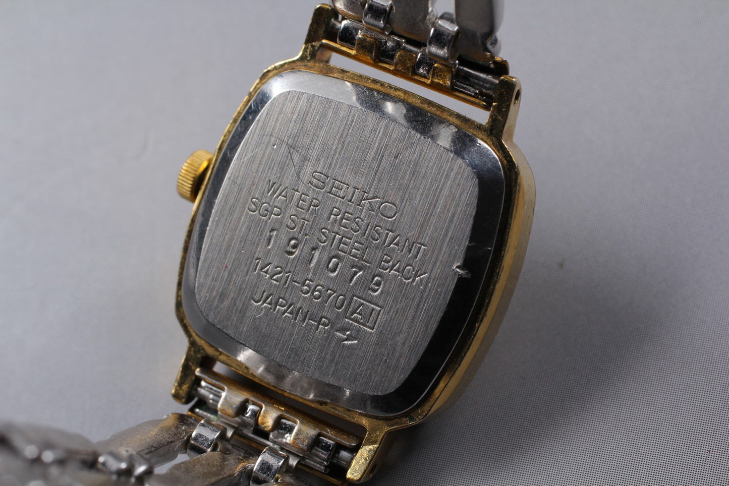 Vtg. 1981 [Exc+5 / New Batt ] SEIKO 1421-5670 bracelet Quartz Women Watch JAPAN