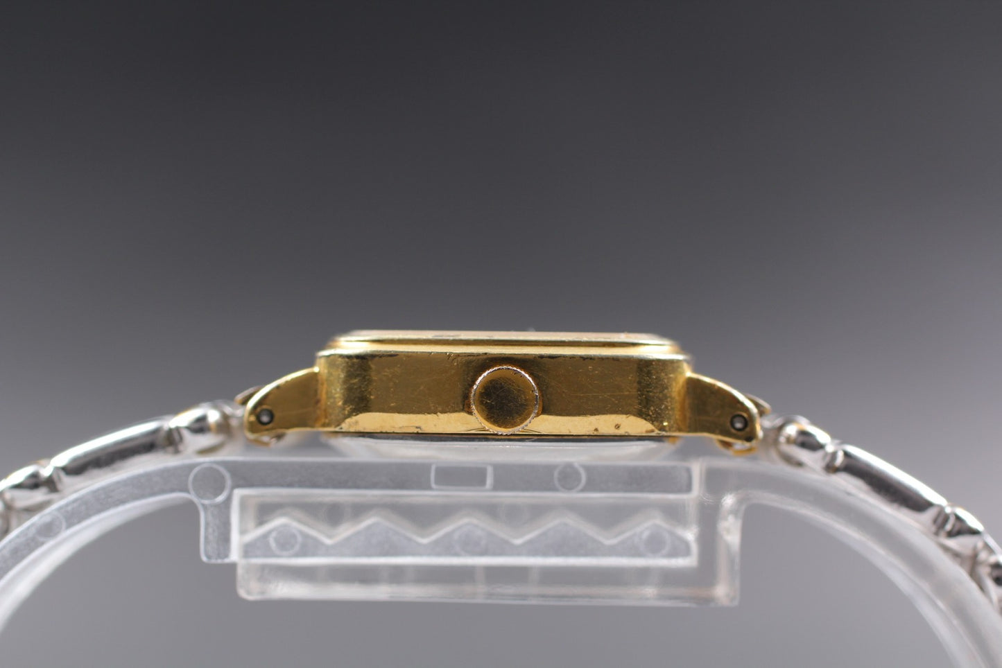 Vtg. 1981 [Exc+5 / New Batt ] SEIKO 1421-5670 bracelet Quartz Women Watch JAPAN