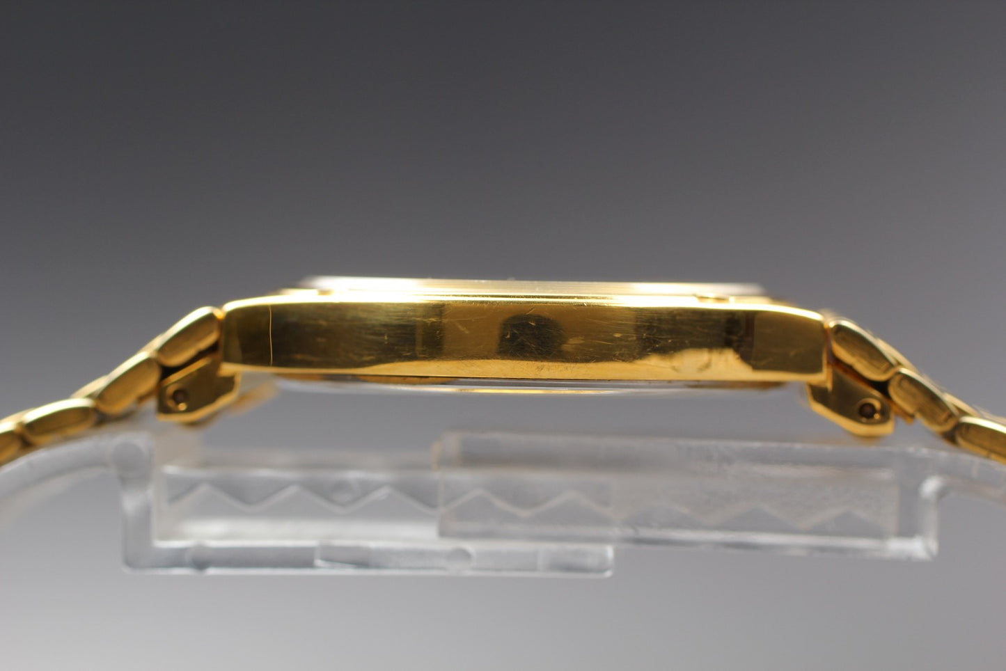 Vintage 1987 [N MINT / New Batt] CITIZEN 1030-K10352 Quartz Men's Watch JAPAN