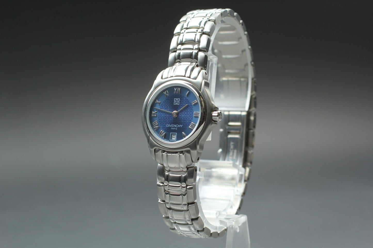 New Batt. [MINT] Givenchy Blue Roman Dial Silver Date Quartz Ladies Watch Japan
