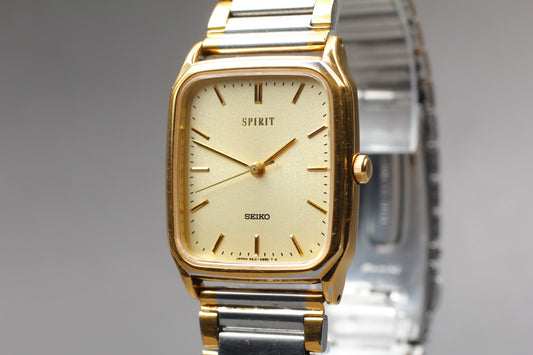 Vintage 1990 [Near MINT]SEIKO Spirit 5E31-5B50 HAQ Tank Quartz Mens Watch JAPAN