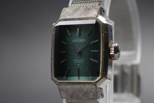 ヴィンテージ 1982 [Exc+5] SEIKO 1140-3140 グリーンブレスレット マニュアル付き レディース腕時計 日本製