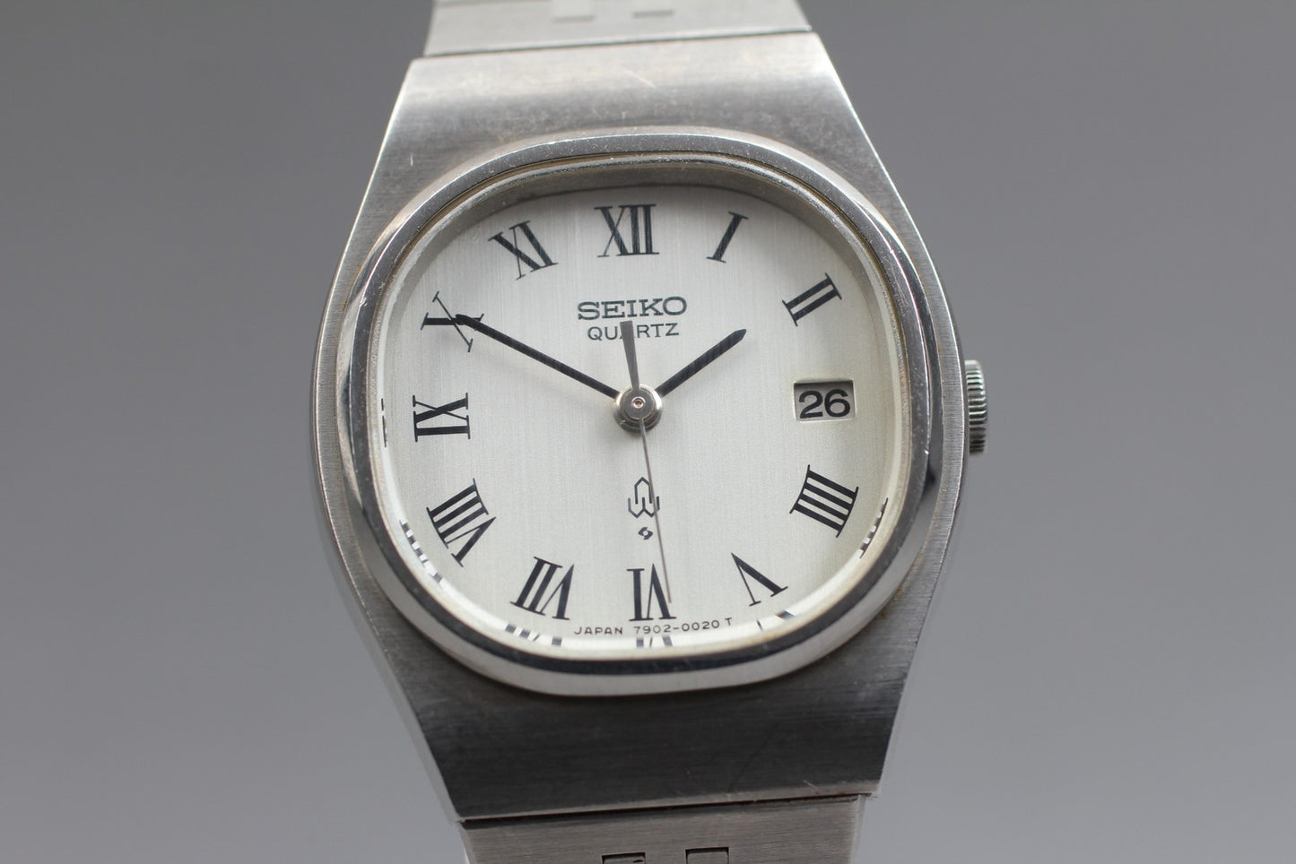 Vintage 1988 [Near MINT] Seiko 7902-5000 Date Bracelet Quartz Men's Watch JAPAN