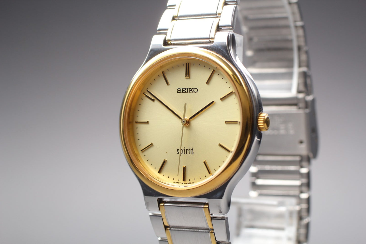 Vintage 1991 [Near MINT]  Seiko Spirit 7N01-6A70 34mm Quartz Men's Watch JAPAN