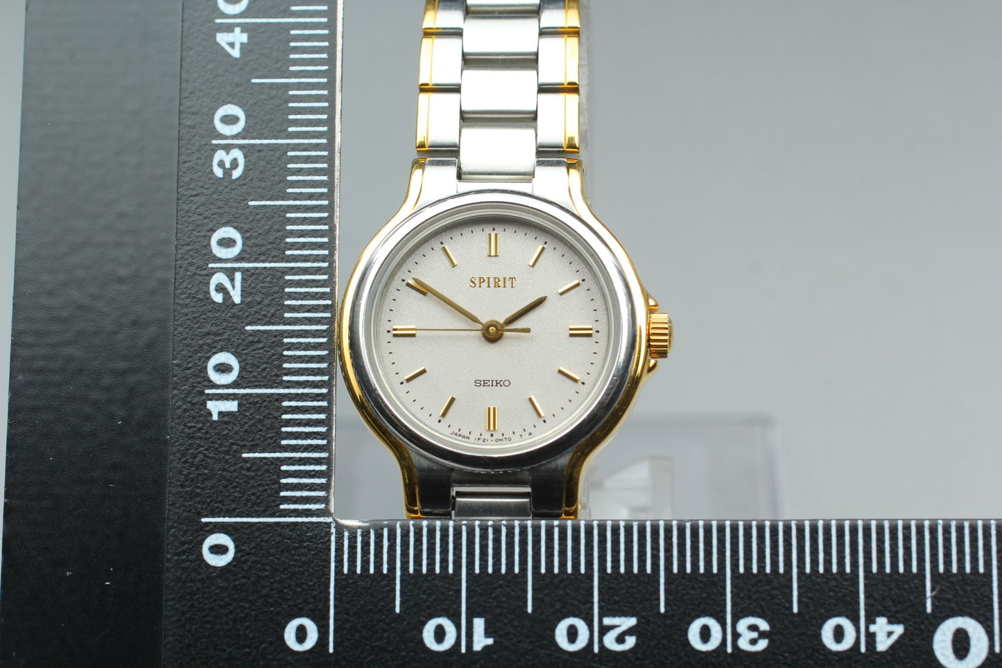 Vintage 1991 [N MINT / New Batt] SEIKO SPIRIT 1F21-0F20 Quartz Men's Watch JAPAN