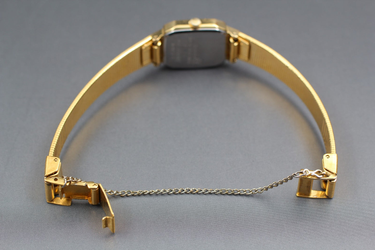 Vintage 1987 [N MINT / New Batt] SEIKO 1221-5530 Bracelet Qz Ladies Watch JAPAN