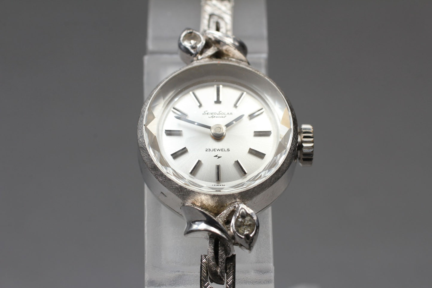 ヴィンテージ 1969 [ニアミント] セイコー 1040-0060 カットガラス 23J 手巻き レディース腕時計 日本製