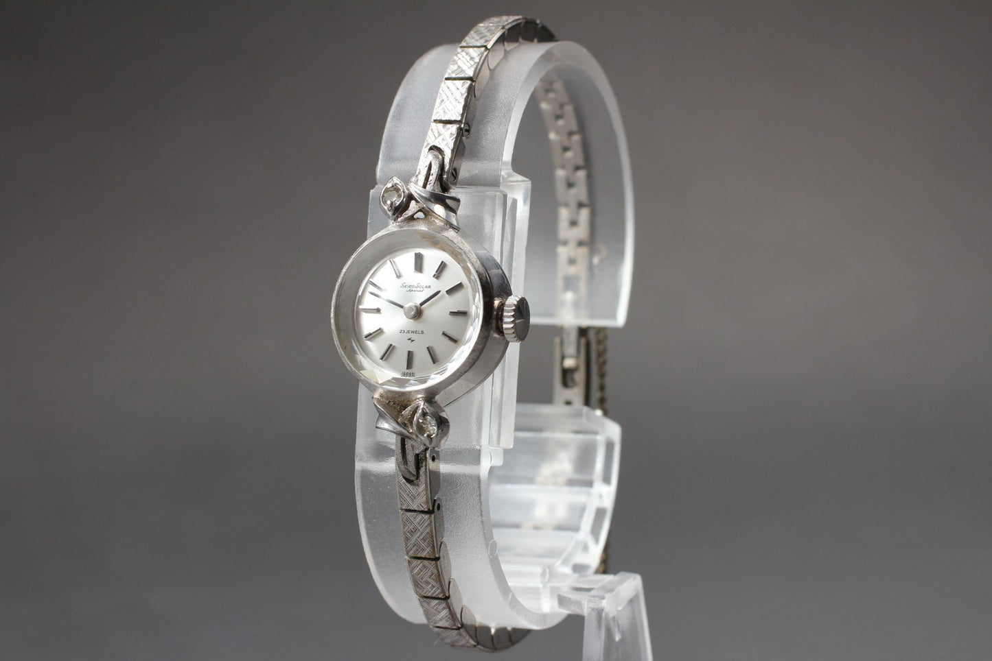 ヴィンテージ 1969 [ニアミント] セイコー 1040-0060 カットガラス 23J 手巻き レディース腕時計 日本製