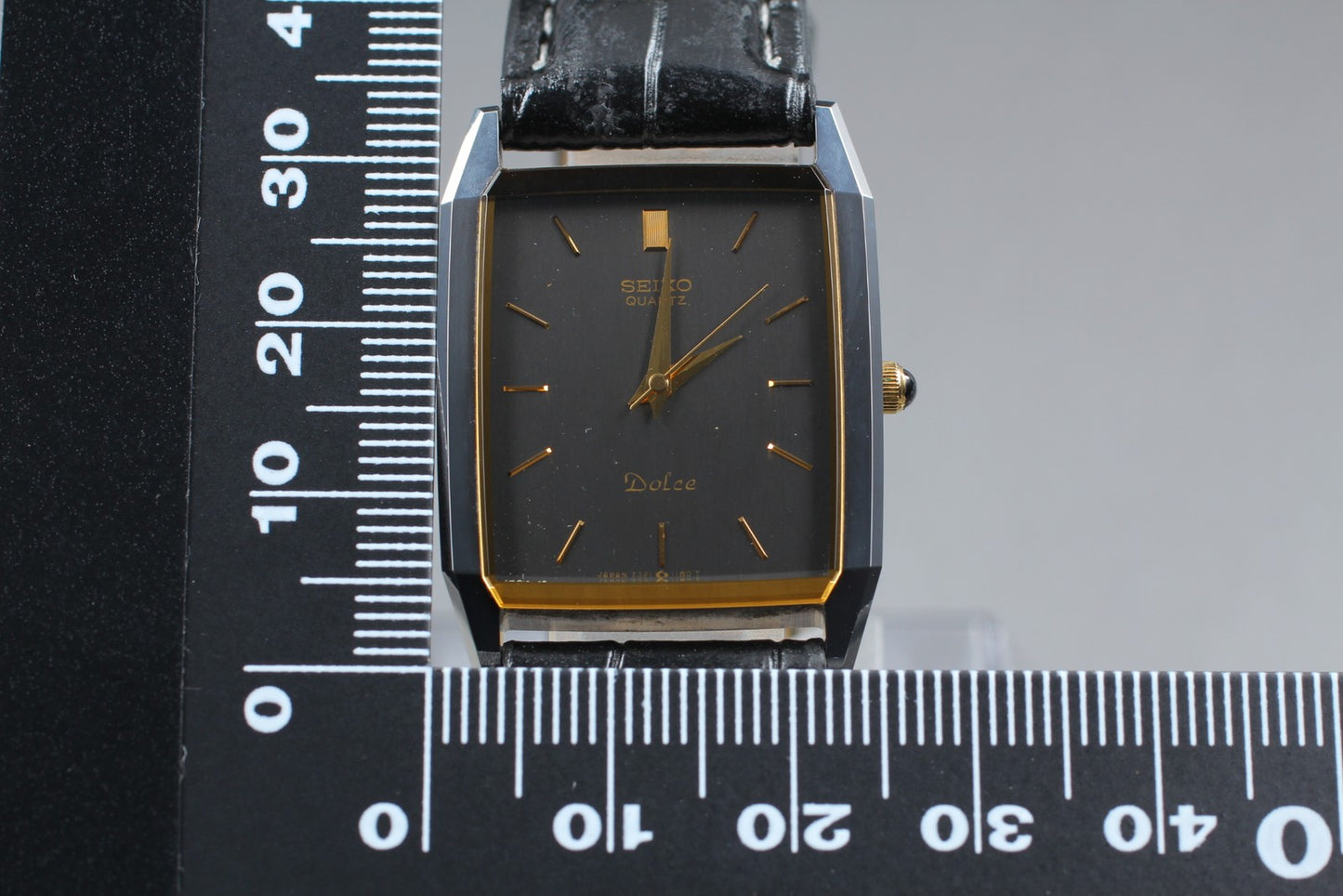 Vintage 1986 [Near MINT] Seiko Dolce 7321-5710 Tungsten Quartz Mens Watch JAPAN