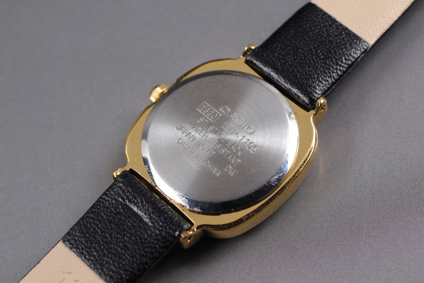 Vintage [Near MINT] CASIO LTP-1105 Module 1330 22mm Gold Qz Ladies Watch JAPAN