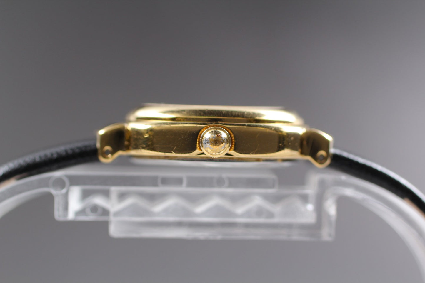 Vintage [Near MINT] CASIO LTP-1105 Module 1330 22mm Gold Qz Ladies Watch JAPAN