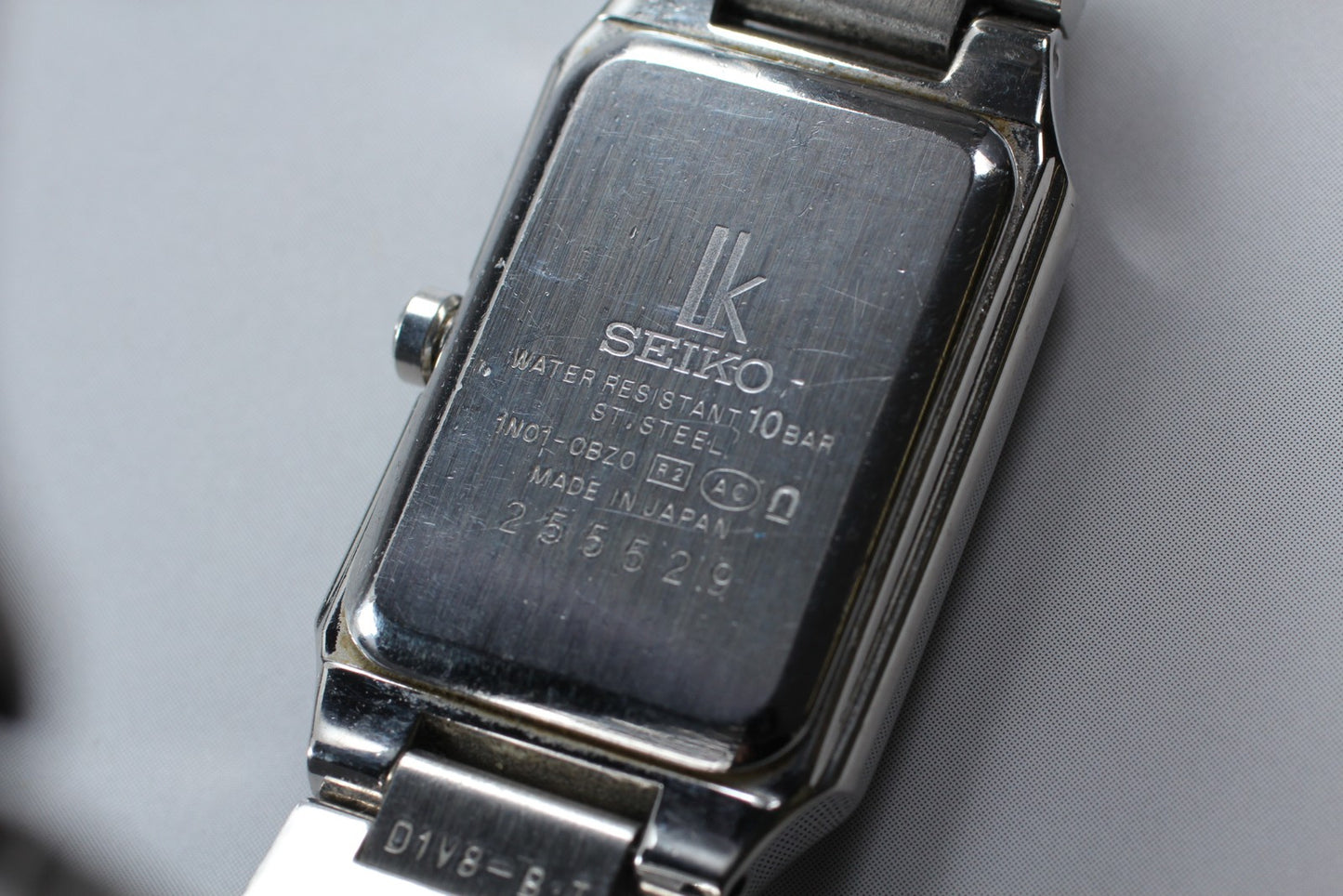 Vintage 1992 [Exc+5 / New Batt] SEIKO LUKIA 1N01-0BZ0 Quartz Ladies Watch JAPAN