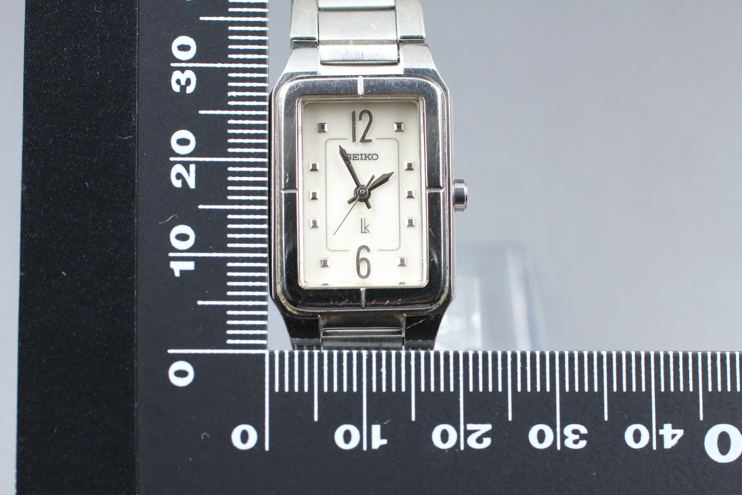 Vintage 1992 [Exc+5 / New Batt] SEIKO LUKIA 1N01-0BZ0 Quartz Ladies Watch JAPAN