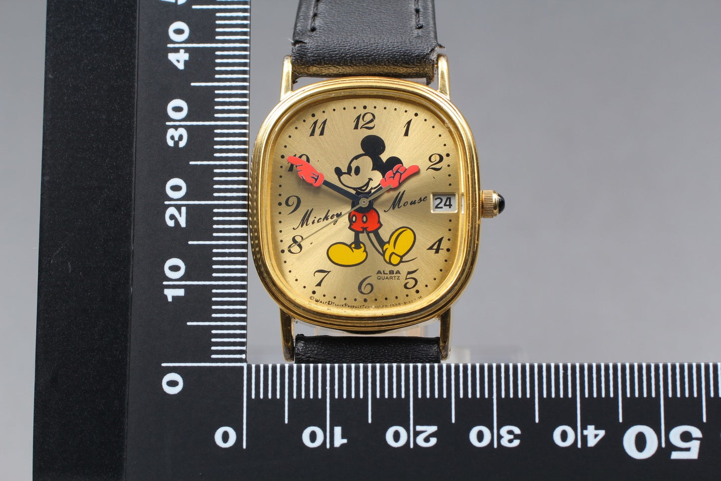 Vintage 1992 [Near MINT] Seiko Alba Y558-5000 Mickey Mouse Men's Quartz JAPAN