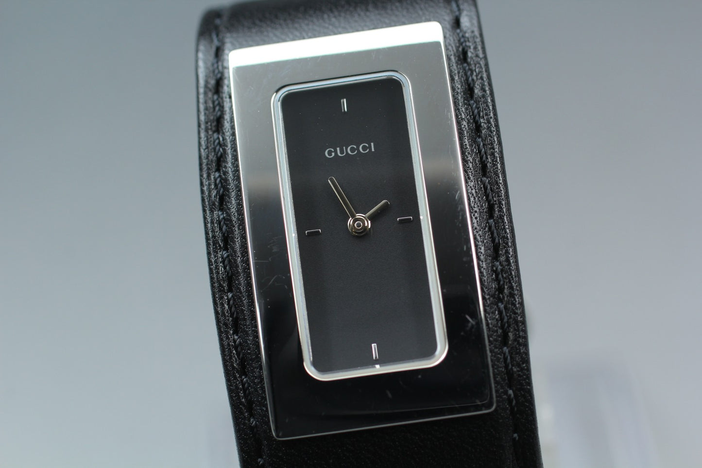 vintage [MINT] gucci 7800S Silver Black Leather Quartz Ladies Watch From JAPAN