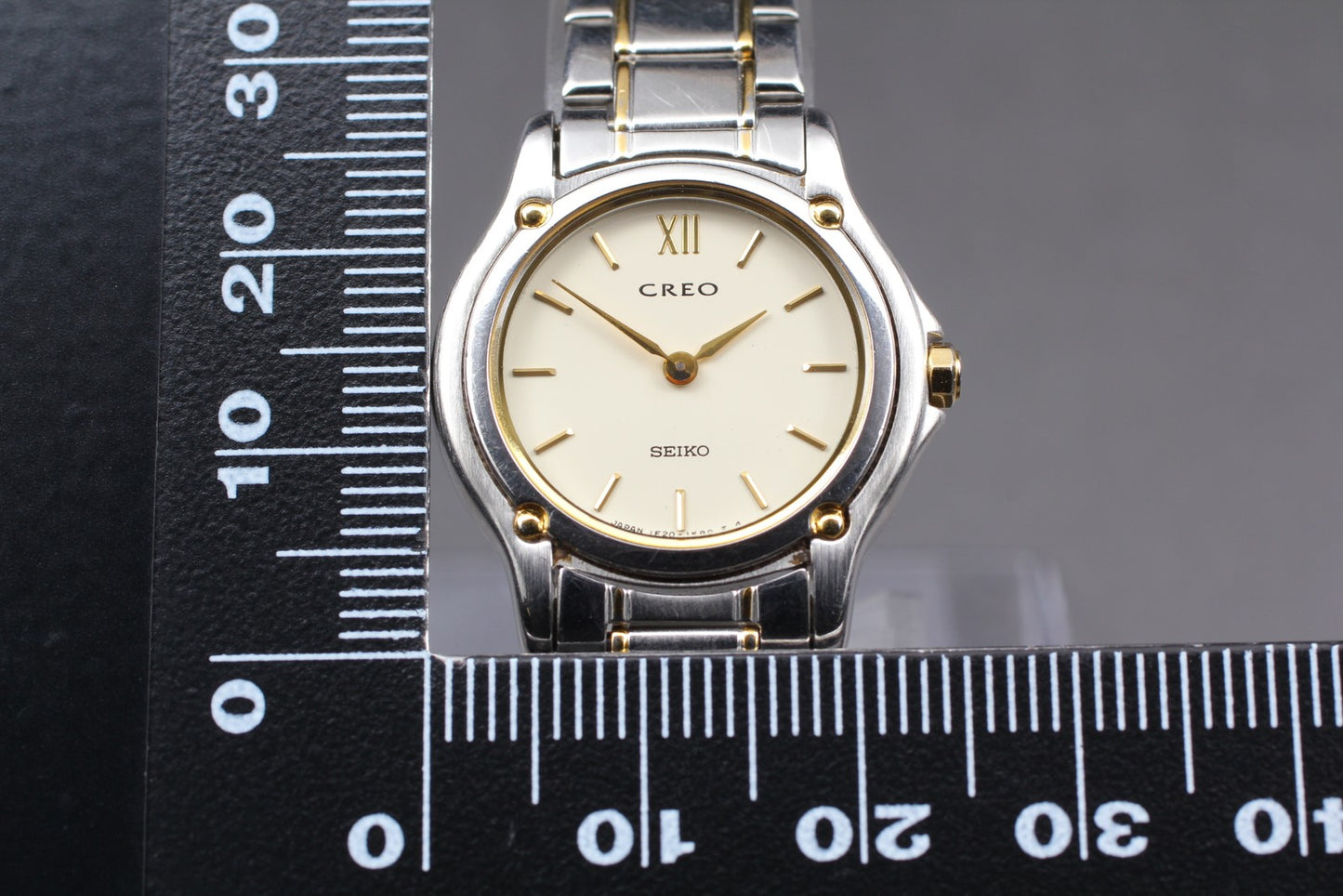 Vintage 1998 [Near MINT] Seiko Creo 1F20-0G50 two tone Quartz Ladies Watch JAPAN