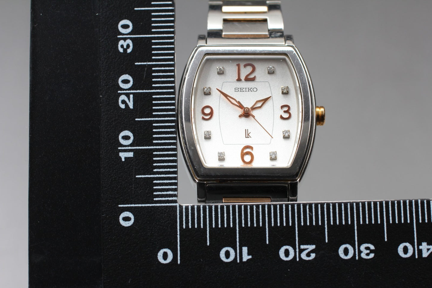 NewBatt [Near MINT] SEIKO LUKIA 1N01-0GA0 Diamond 8P Quartz Ladies Watch JAPAN