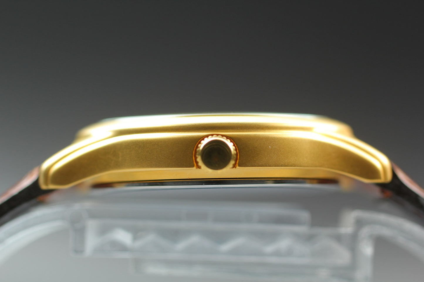 Rare [MINT / Full Set Box] Seiko V501-1B10 Winne the Pooh Disney 32mm Qz Watch