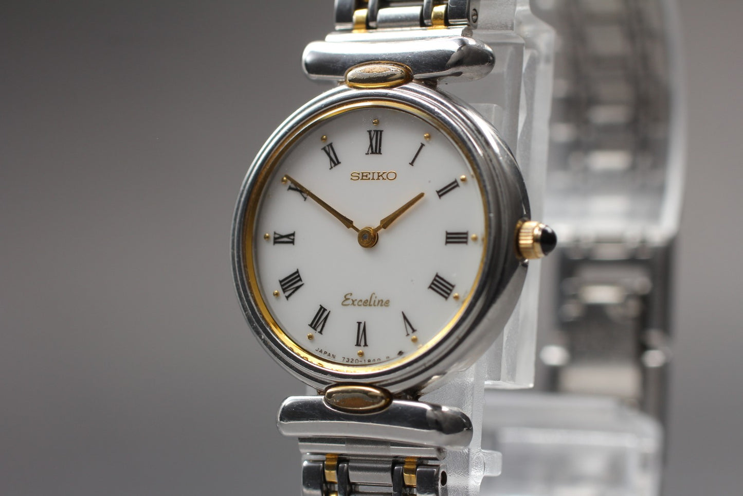 Vintage 1987 [Near MINT] Seiko Exceline 7320-0380 Silver Round Quartz From JAPAN