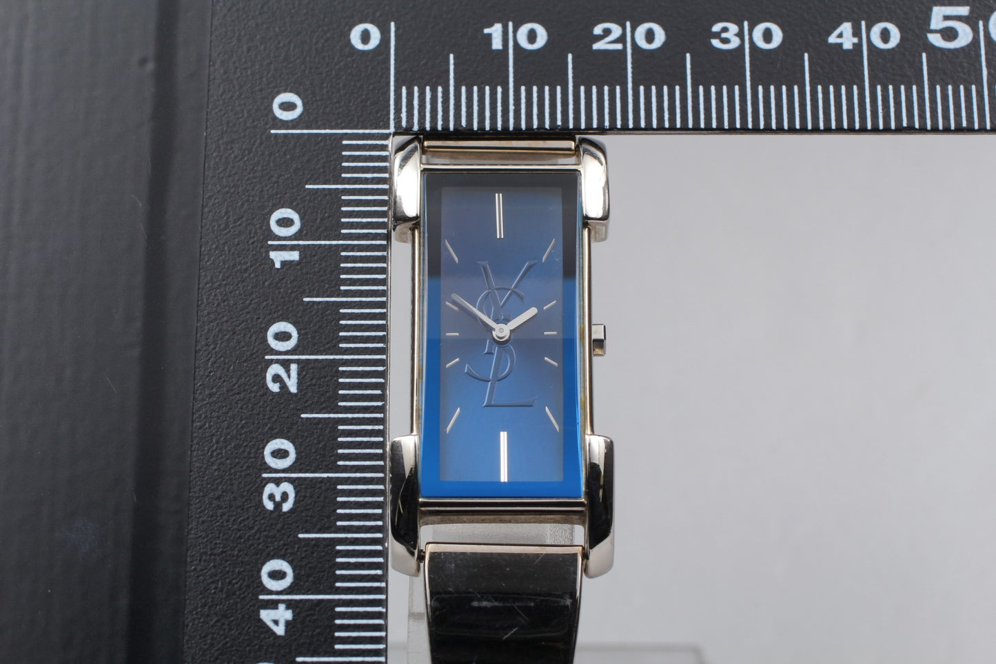 NewBattery[Near MINT]Yves Saint Laurent 5421-H16218 Quartz Ladies Watch japan