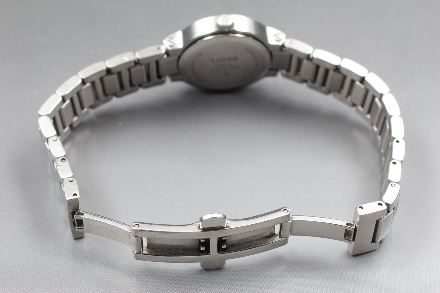 New Battery [Exc+5] GUCCI 8900L Gray  26mm Bracelet Quartz Ladies Watch JAPAN