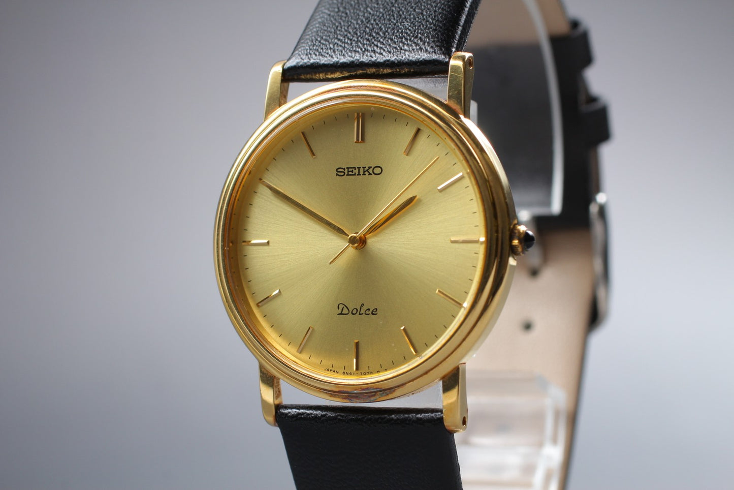 Vtg. 1983 [Near MINT] SEIKO Dolce 8N41-7030 Gold 32mm Quartz Men's Watch JAPAN
