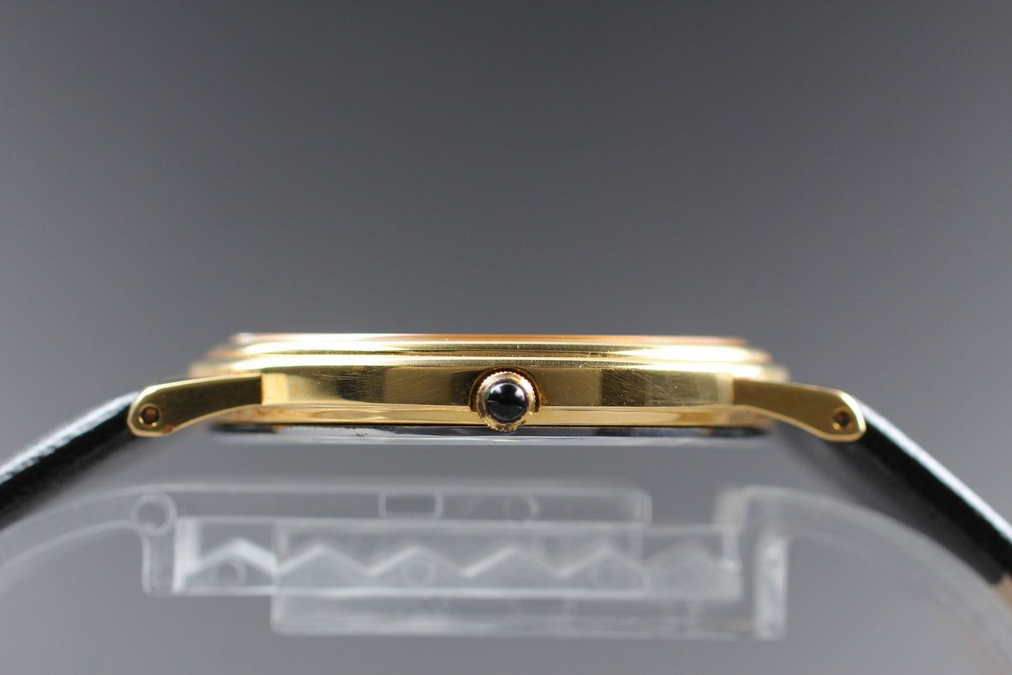 Vtg. 1983 [Near MINT] SEIKO Dolce 8N41-7030 Gold 32mm Quartz Men's Watch JAPAN