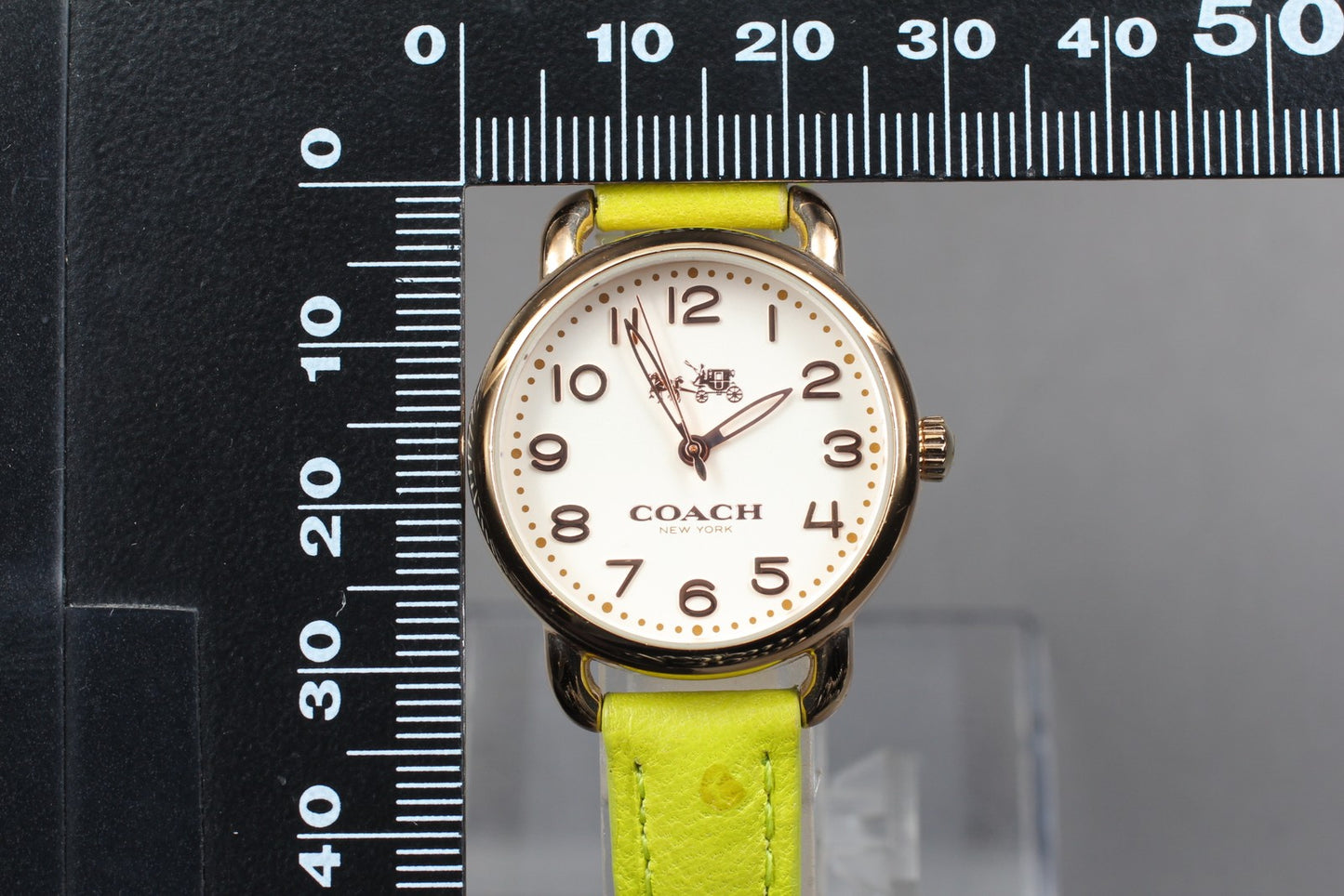 New Battery [Near MINT] COACH 97.7.341277 Silver Quartz Ladies Watch From JAPAN