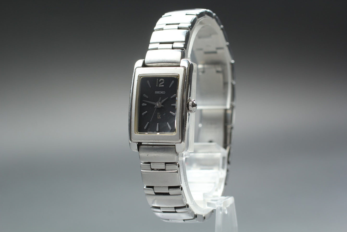 Vintage 1996 [N MINT / New Batt] SEIKO LUKIA 1F21-5D10 Tank Quartz Watch JAPAN