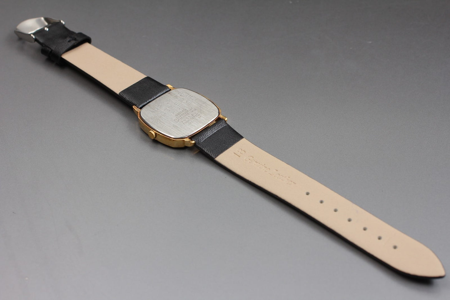 Vtg. 1993 [N MINT / New Batt] SEIKO 5931-5470 Gold 31mm Quartz Men's Watch JAPAN