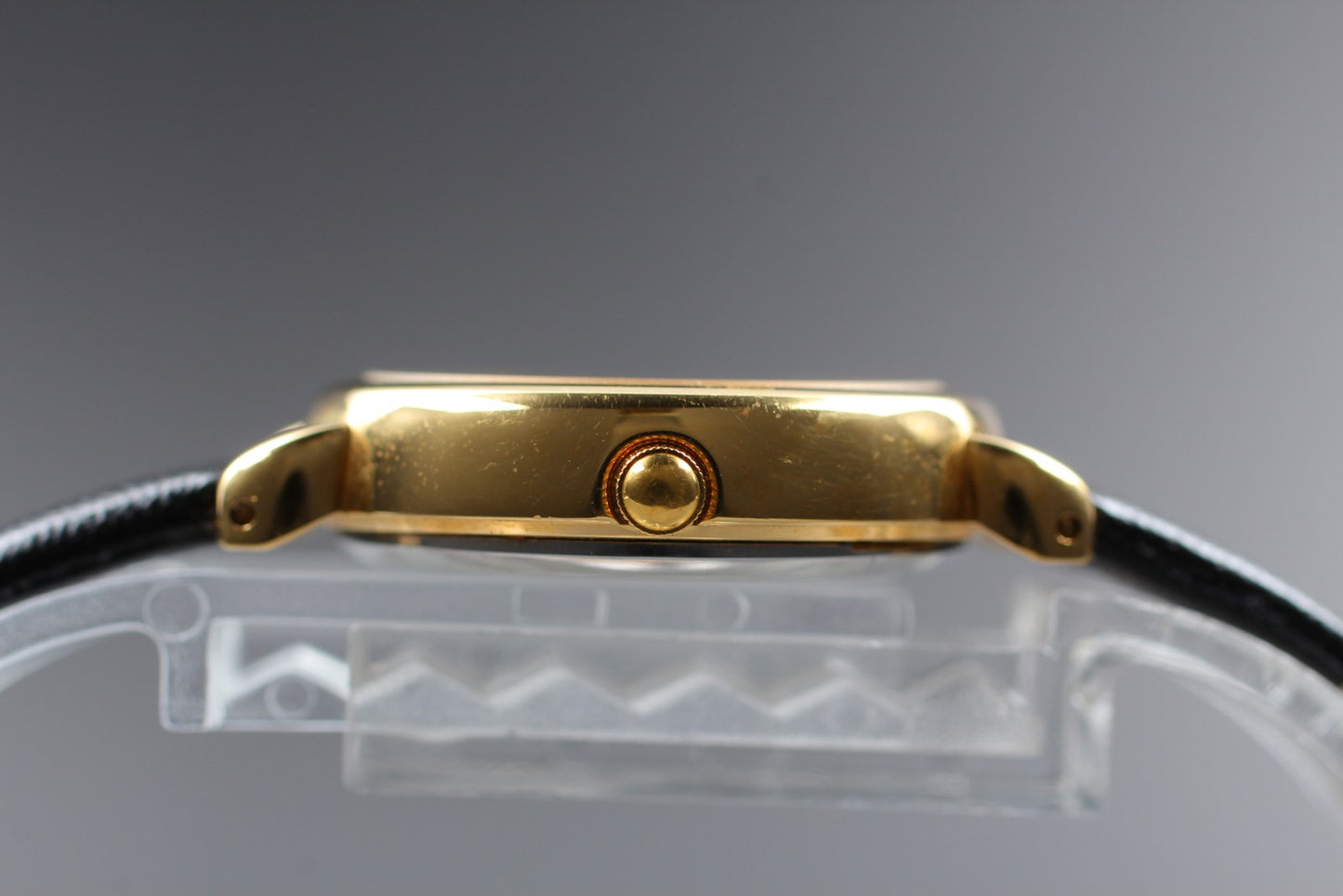 Vtg. 1987 [N MINT] SEIKO V501-6N10 Disney Mickey Mouse Quartz Ladies Watch JAPAN