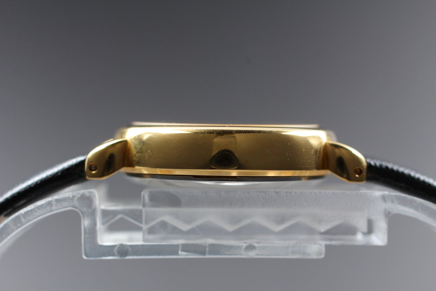 Vtg. 1987 [N MINT] SEIKO V501-6N10 Disney Mickey Mouse Quartz Ladies Watch JAPAN