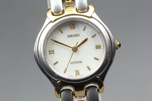 Vtg. 1984[N MINT] SEIKO EXCELINE 3F31-0C40 Roman 26mm Quartz Ladies Watch JAPAN