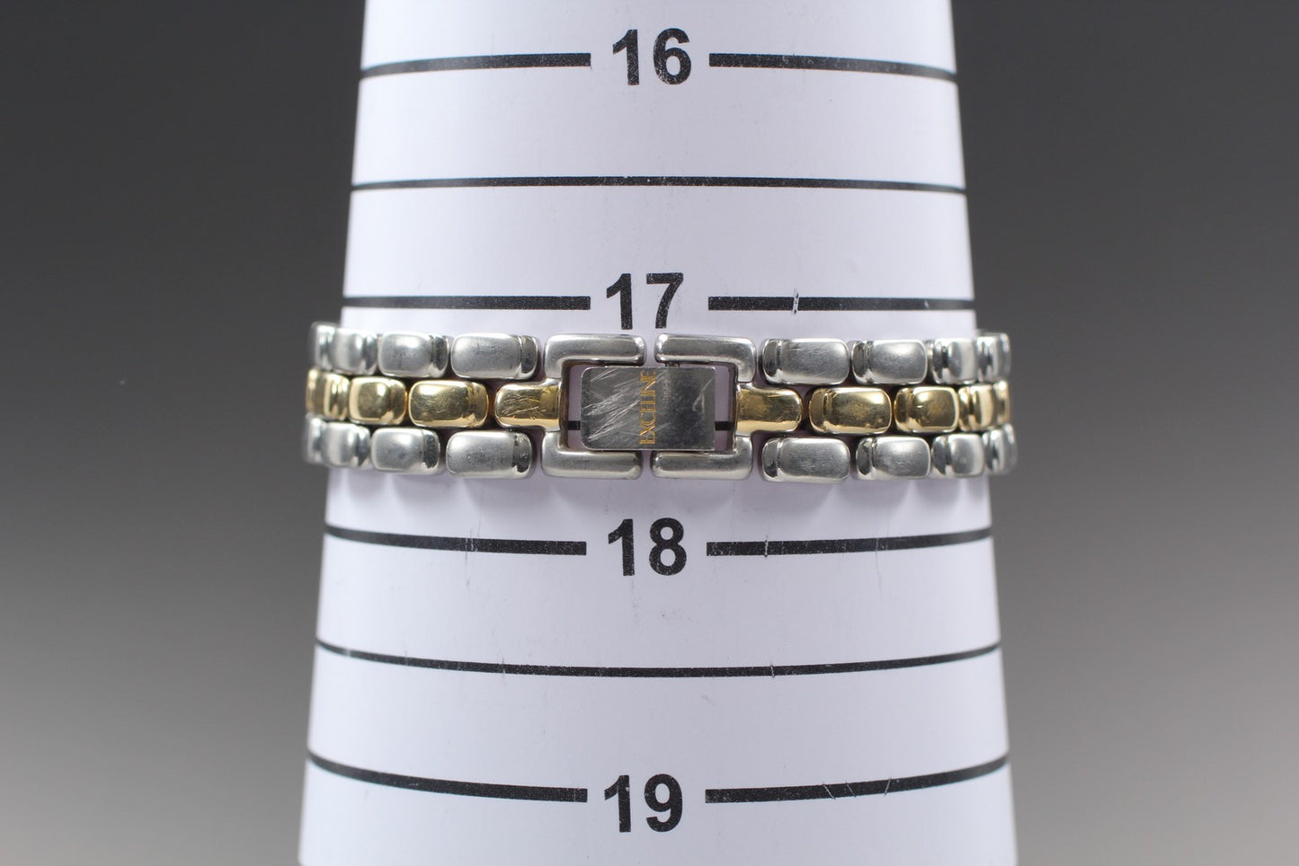 Vtg. 1984[N MINT] SEIKO EXCELINE 3F31-0C40 Roman 26mm Quartz Ladies Watch JAPAN