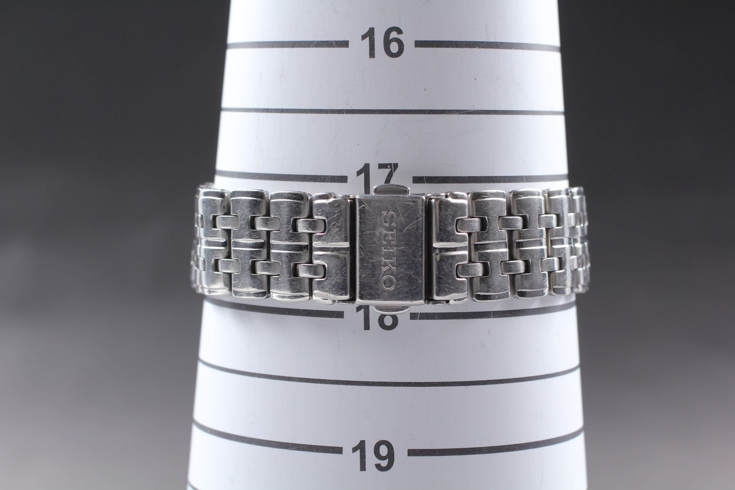 Vtg. 1991[N MINT / New Batt] SEIKO 7N01-6J60 Roman 31mm Quartz Men's Watch JAPAN