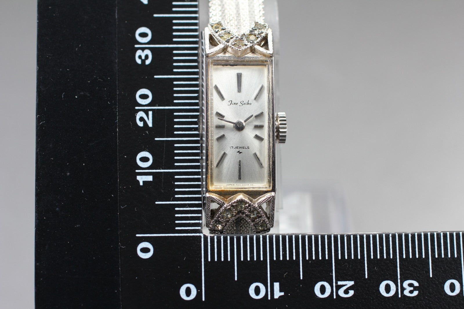 SEIKO Second Hands | Vintage 1973 [N MINT] Fine SIKO 1520-3230 Ribbon 17J Manual Ladies Watch JAPAN La.riberta From Japan