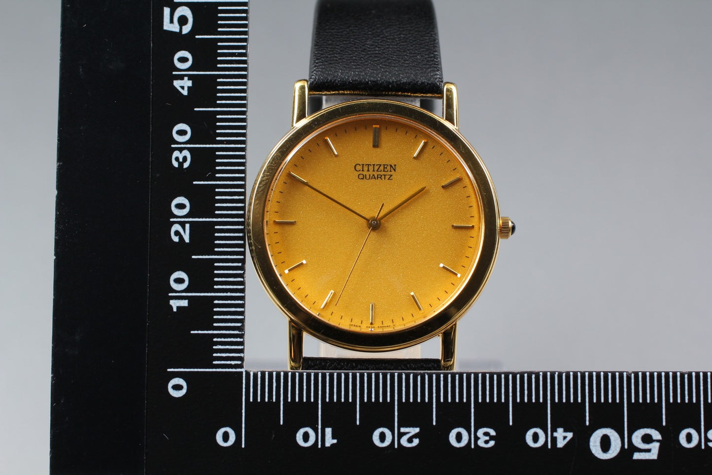 Second Hands | Vtg. 1995 [N MINT / New Batt] CITIZEN 4634-E68788 Y Quartz Men's Watch JAPAN La.riberta From Japan