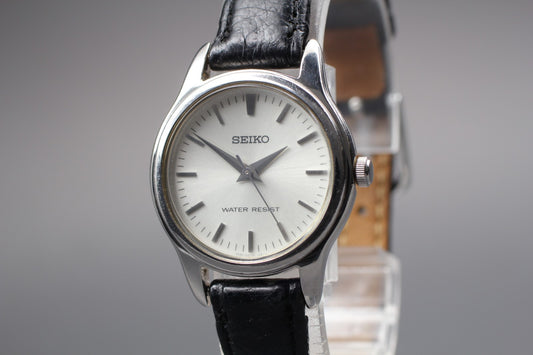 SEIKO Second Hands | Vintage 1995 [N MINT / New Batt] Seiko 7N01-0DF0 Quartz Ladies Watch From JAPAN La.riberta From Japan