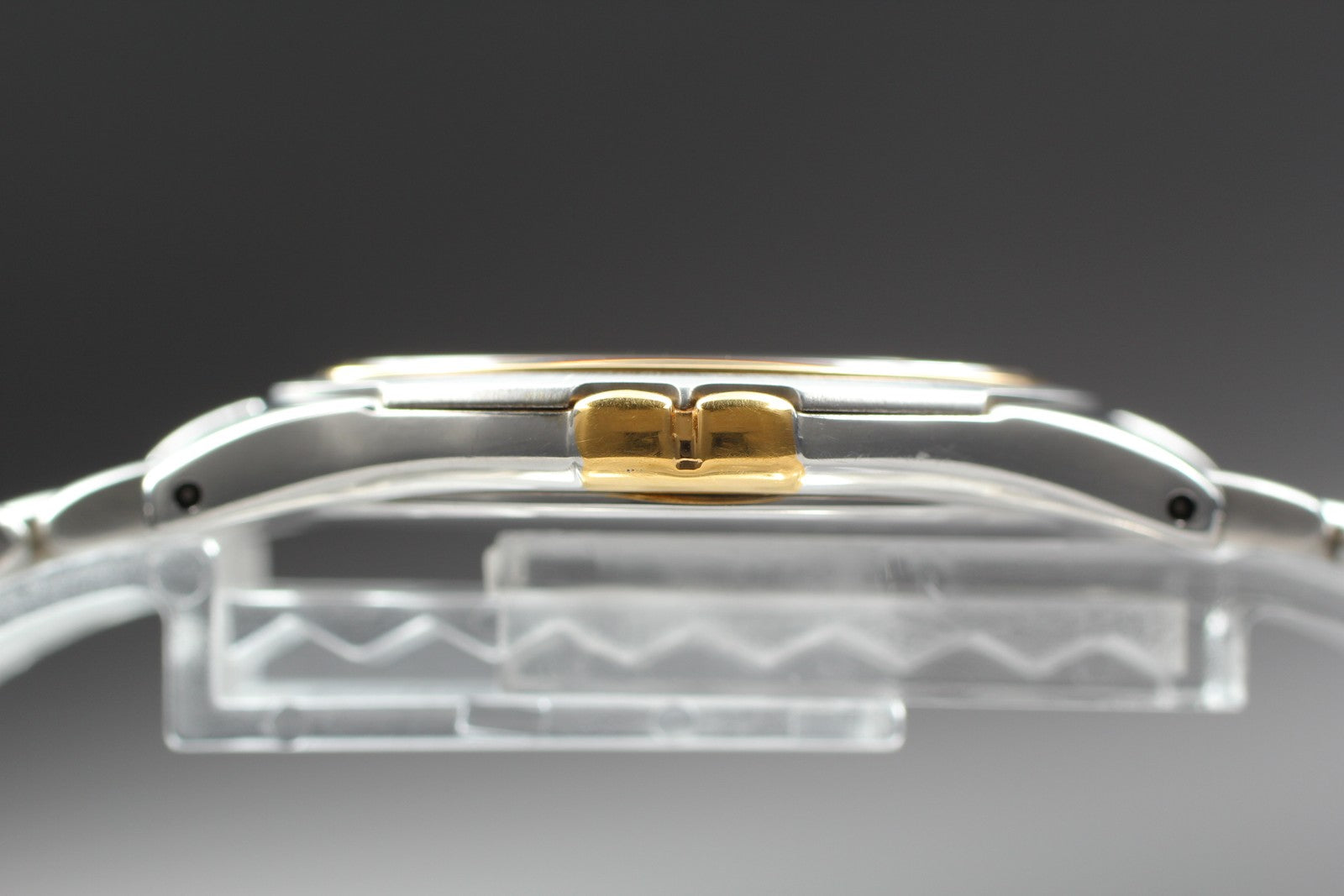 SEIKO Second Hands | Vintage 1999 [Near MINT] SEIKO Dolce 8J41-6140 Gold Silver 33mm Qz Men's Watch La.riberta From Japan