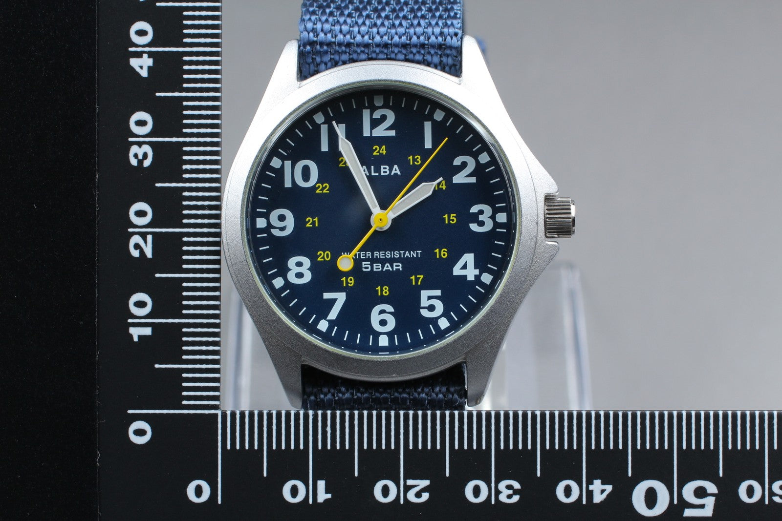 SEIKO Second Hands | Vintage 1988 [Near MINT] Seiko Alba VJ21-KP20 35mm Men's Quartz Watch From JAPAN La.riberta From Japan